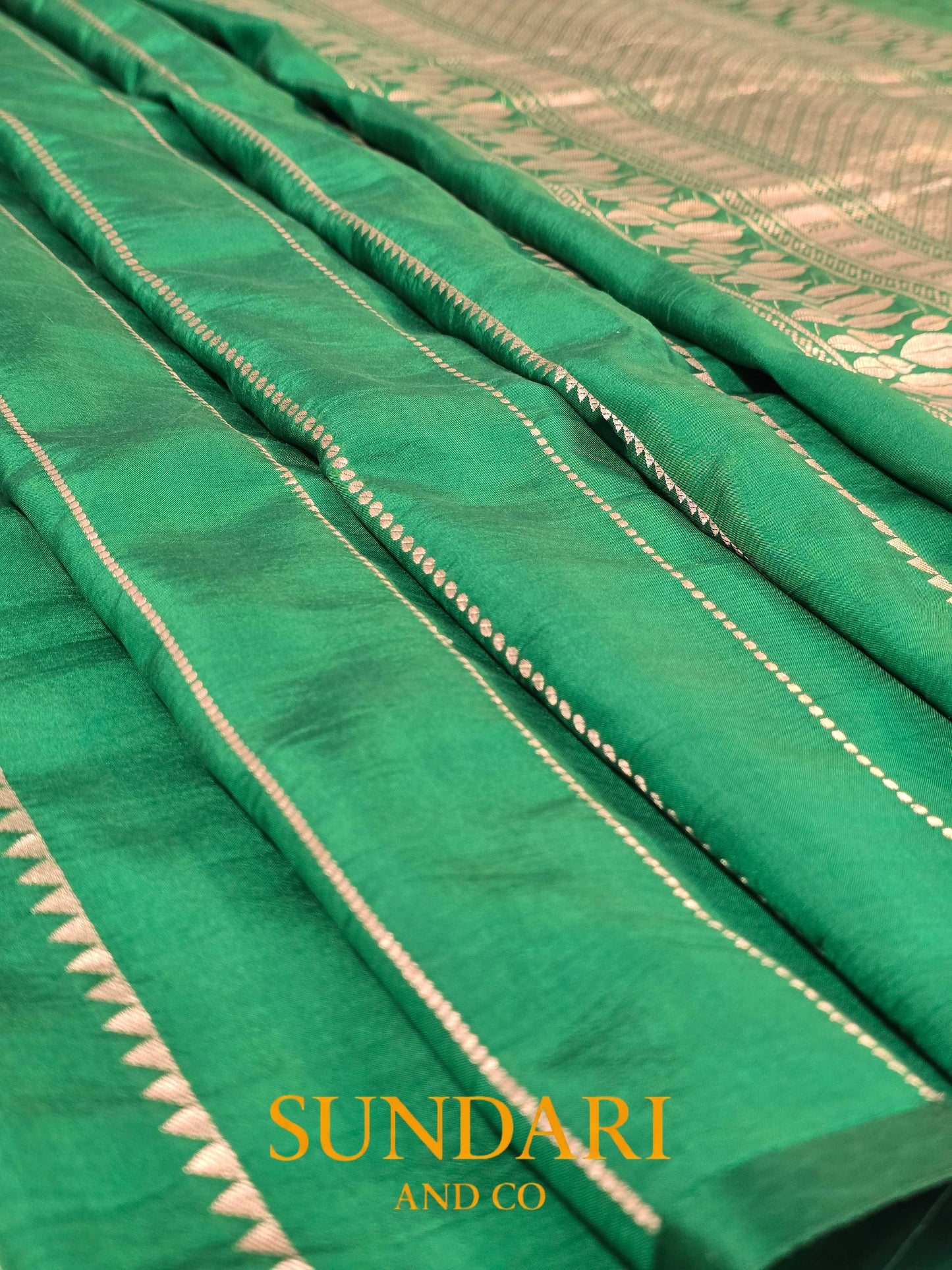 Emerald green | Stripes Kadua Weave | Pure Soft Silk Saree