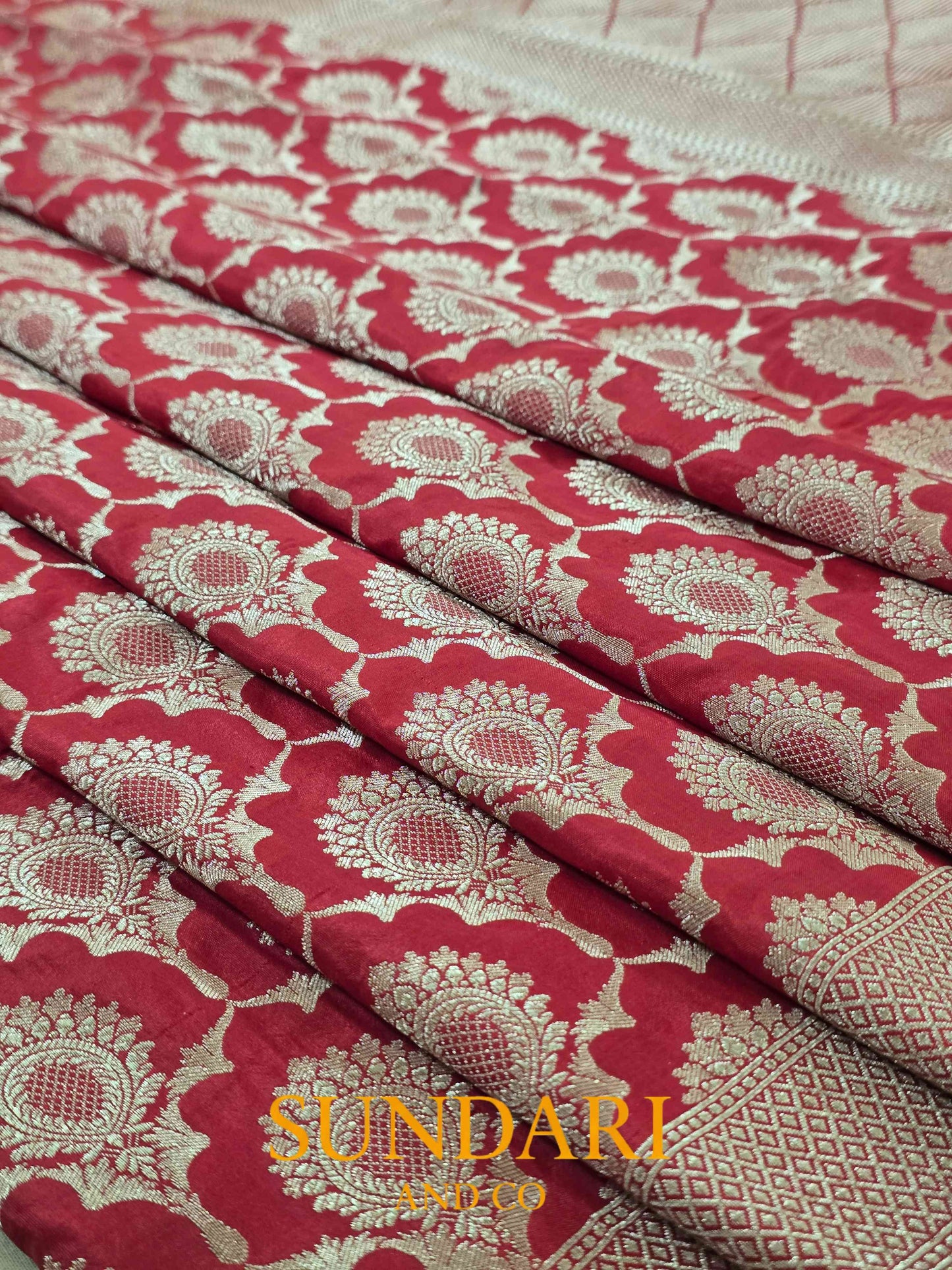 Rose Red | Floral Scalloped Framed Butta | Pure Katan Silk Saree