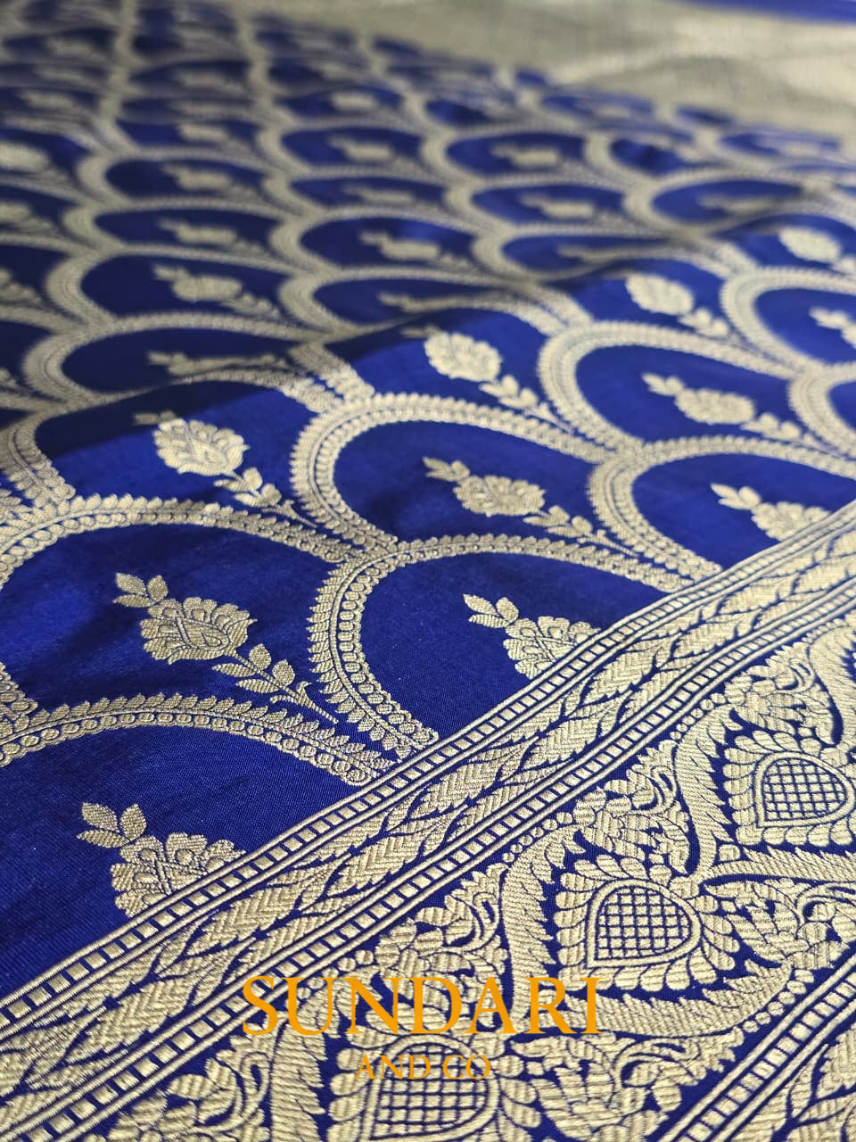 Sapphire Blue | Scallop Framed Floral Butta | Pure Katan Silk Saree