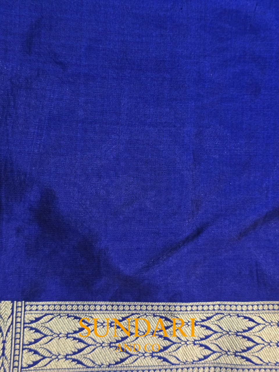 Sapphire Blue | Scallop Framed Floral Butta | Pure Katan Silk Saree